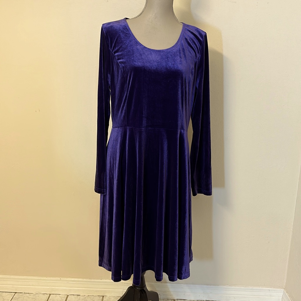 Chigant Women's Velvet Dress Long Sleeve Cocktail Xxl Nwt